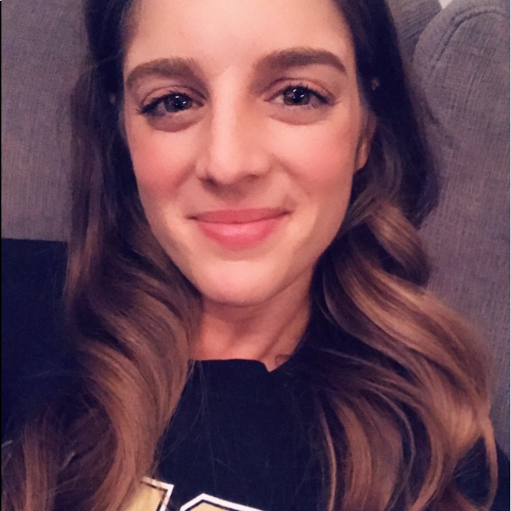 Meet your Posher, Hannah